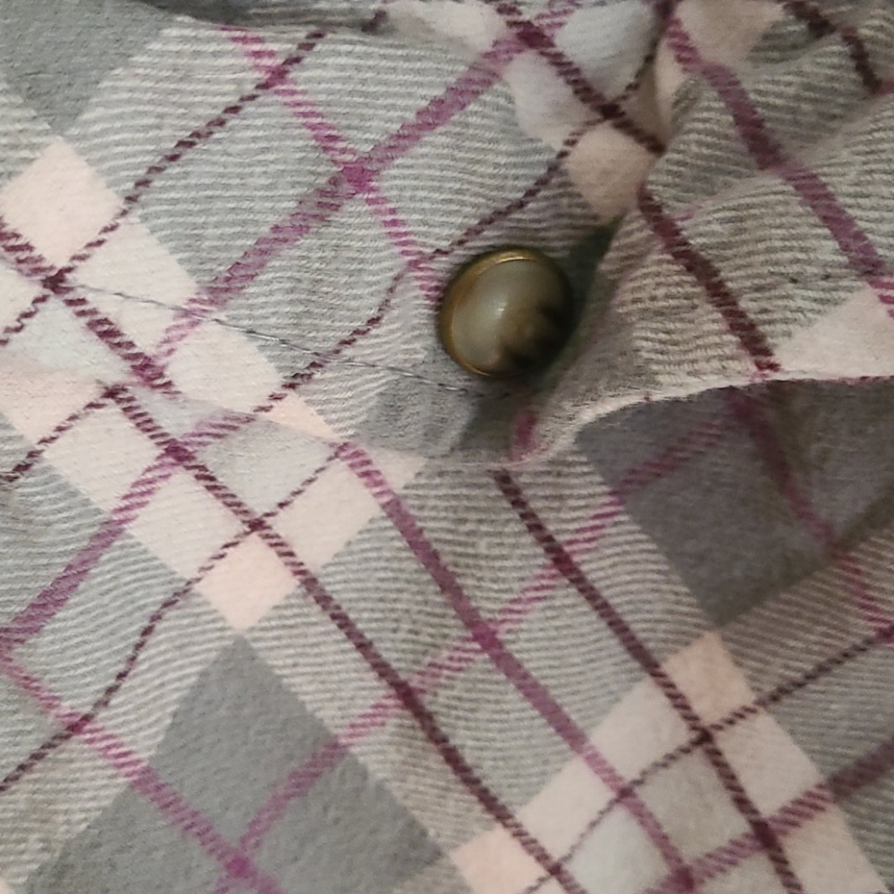 Plaid - soft inside - Picture 4 of 4